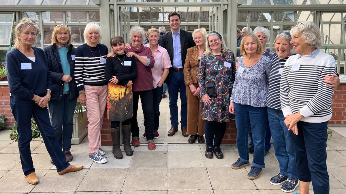 Anthony Mangnall MP opens Dartmouth community greenhouse dartmouth